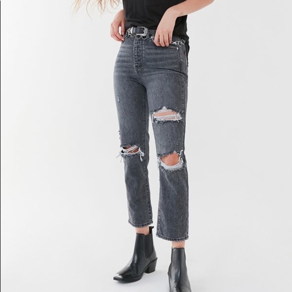 Urban Outfitters BDG High-Waisted Slim Straight Jean, washed black. Size 26